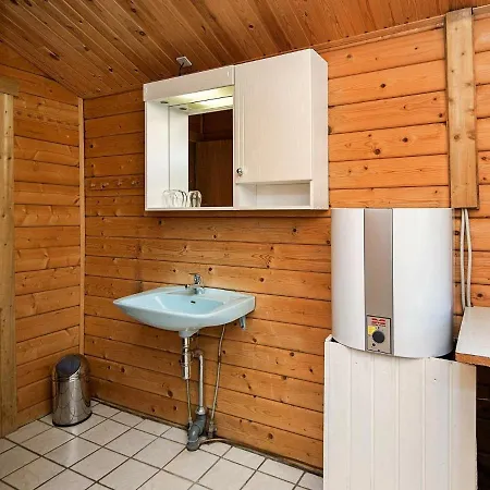 Three-bedroom Holiday In Orsted 12 *