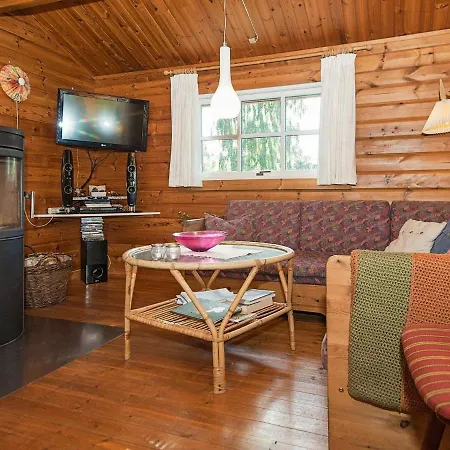 Three-bedroom Holiday In Orsted 12 Kare