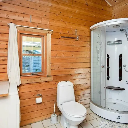 Three-bedroom Holiday In Orsted 12 *
