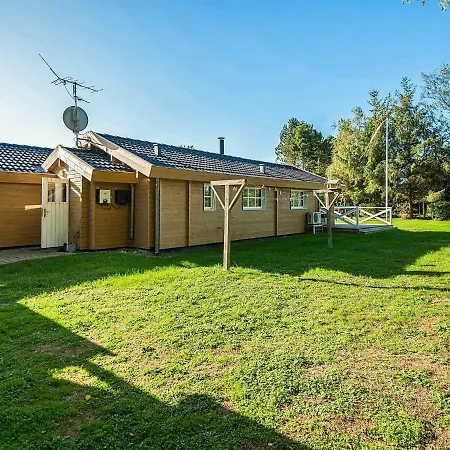 Vakantiehuis Three-bedroom Holiday In Orsted 12